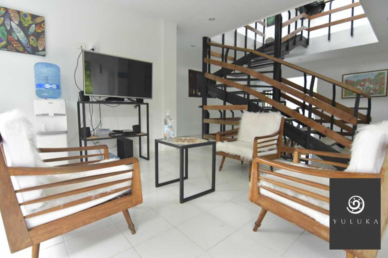 Yuluka Hostel أبولو المظهر الخارجي الصورة